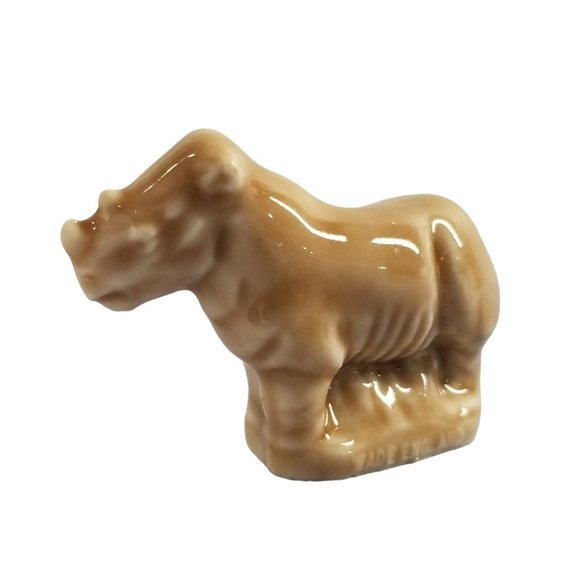 Wade Whimsies Brown Rhino Miniature Ceramic Figure Animal Figurine Red Rose Tea - Picture 3 of 7